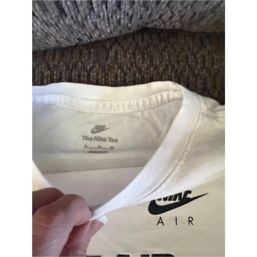 Nike White Tee with Black NIKE AIR Logo, youth XL